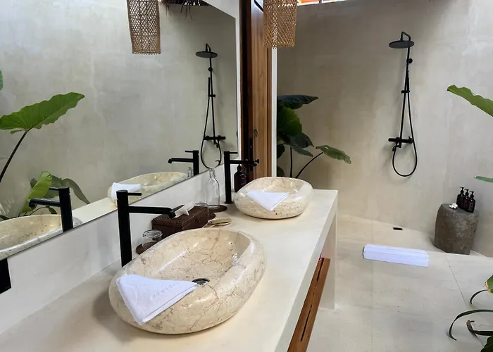 Nomadas Nusa Lembongan (Bali)